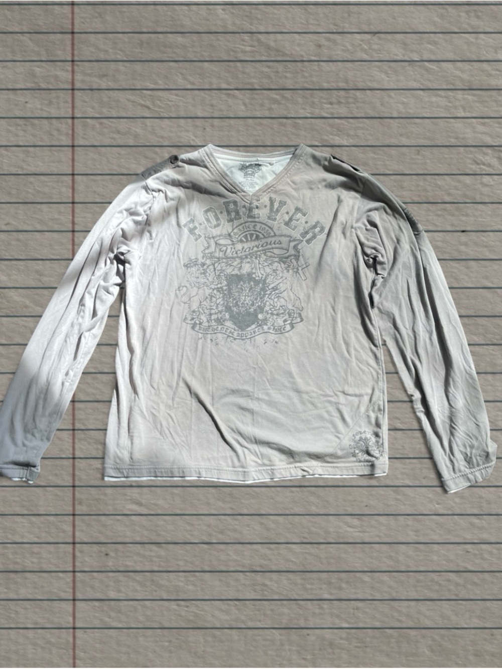 River Island Light Gray Long-Sleeve V-Neck Graphic Tee
